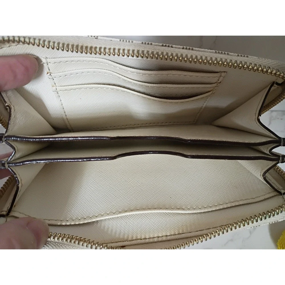 MICHAEL KORS Jet Set Vanilla Leather Zip-Around Continental Wallet - EUC